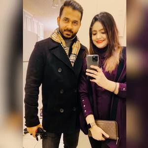 Meet your Posher, Saima